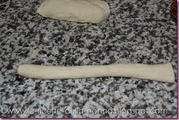 Agnellino di Pasqua di pasta di pane (4)