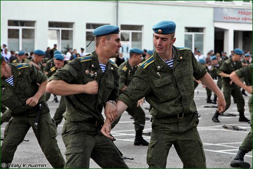 Фотографии 132-го выпуска РВВДКУ