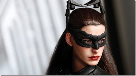 catwoman anne hathaway actionfigur 01