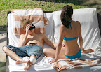 Selena+Gomez+Justin+Bieber+Selena+Gomez+Sunbathe+lVUGEuR3_84l.jpg