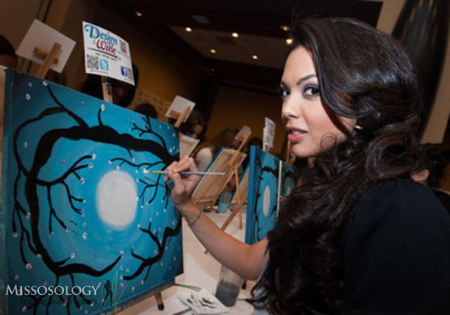 miss_universe_2012_Charity_32.jpg