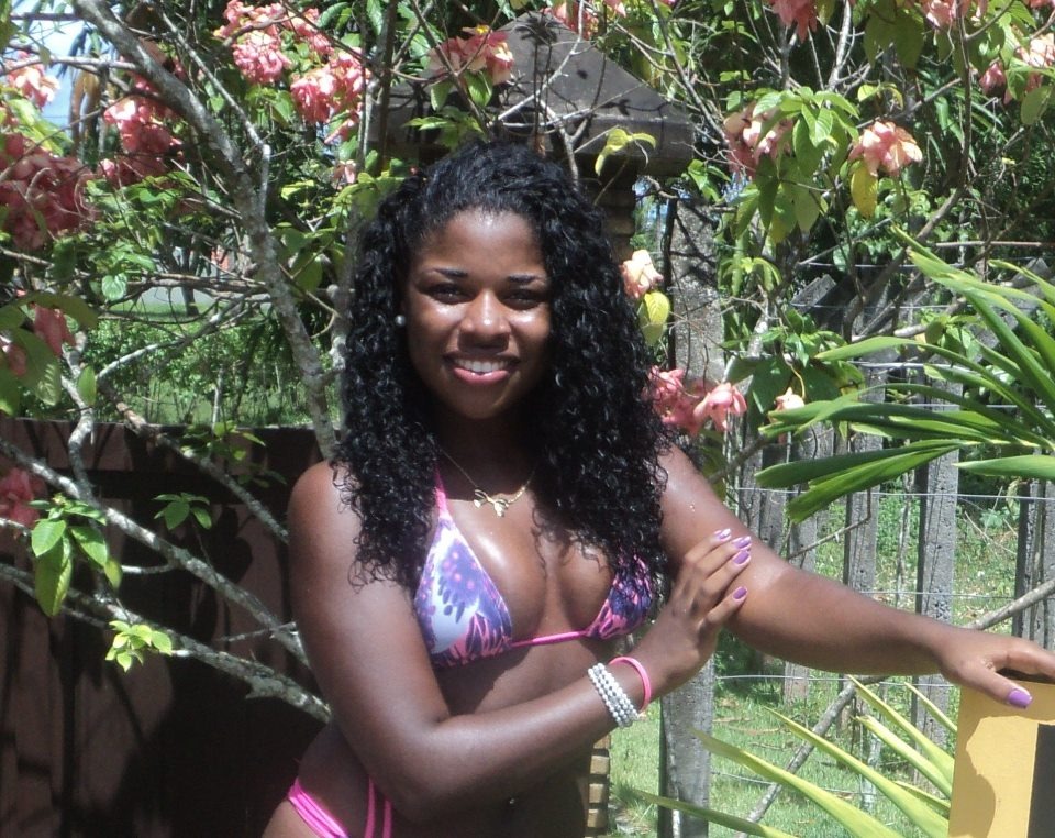 [Bela%2520mulher%2520%25289%2529%255B2%255D.jpg]