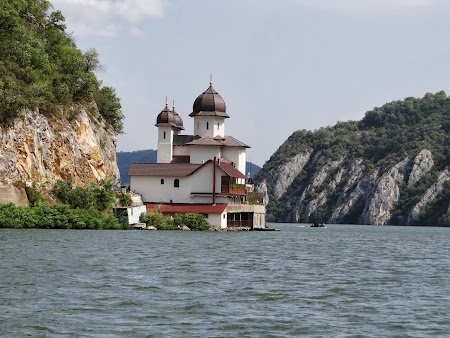 Manastirea Mraconia pe Dunare