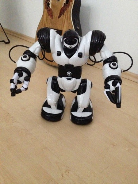 mark tilden robot toy