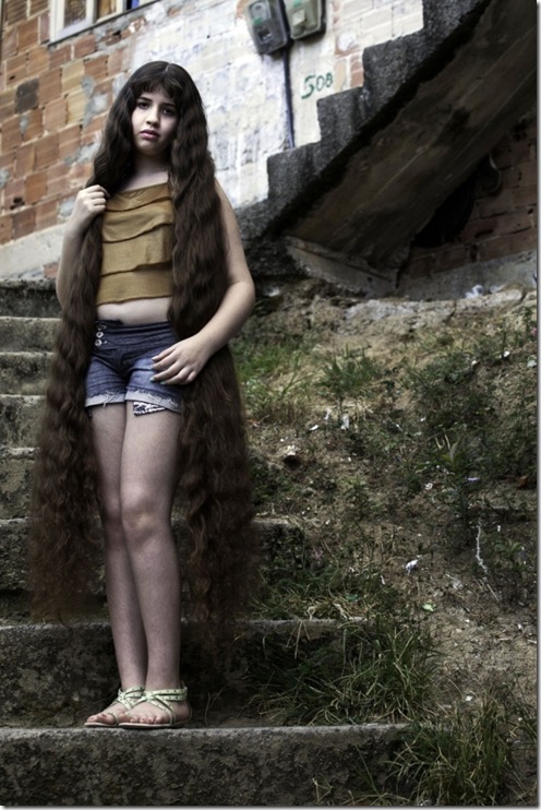 Longest-Hair-Of-12-Year-Old-Brazillian-Girl4