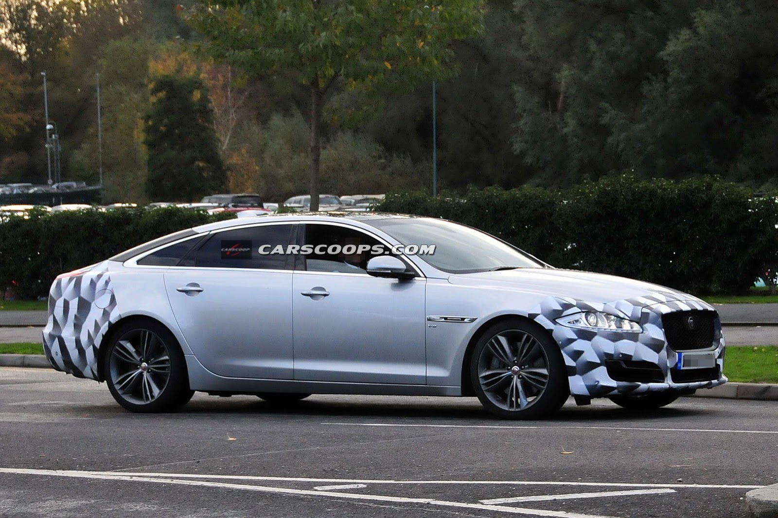 [2015-Jaguar-Xj-FL%253D3%255B3%255D.jpg]