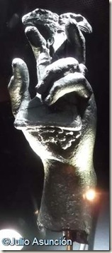 Mano de estatua romana - Museo arqueológico de Alicante