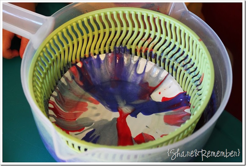 4th of July Spin Art in a salad spinner