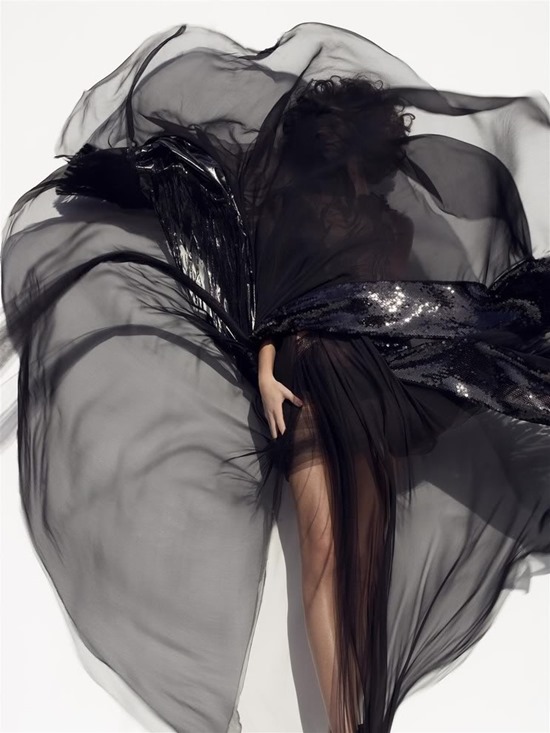 harpers-bazaar-us-march-2008-freja-solve-brights-editorial-5