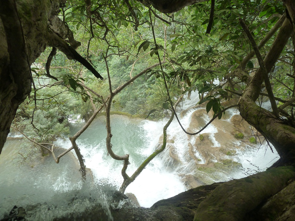 [Laos-Luang-Parbang-Kuang-Si-Falls-5-%255B8%255D.jpg]