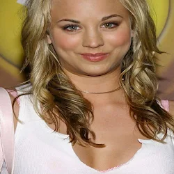 Wallpapers De Kaley Cuoco Foto 33