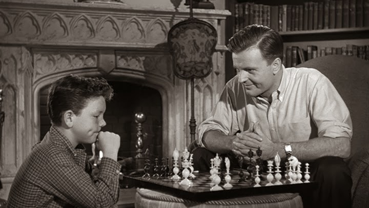 [The-Invisible-Boy-Chess-Game2.jpg]