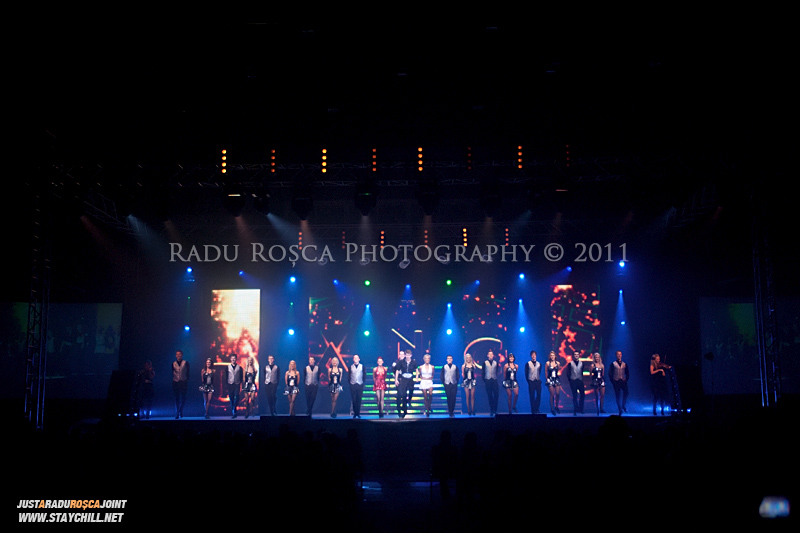 Trupa irlandeza "Lord iof the Dance" sustine un spectacol in Sala Sporturilor din Tirgu Mures joi, 10 noiembrie 2011.