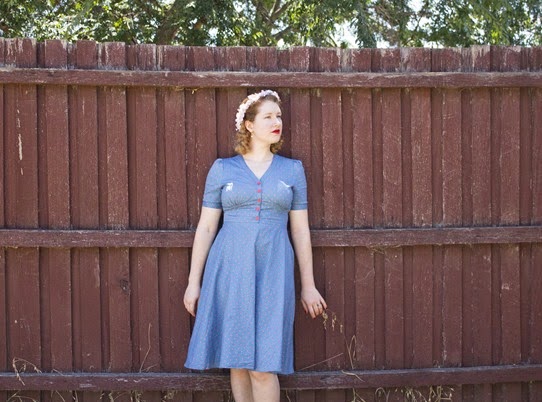 1940's style with a flower crown; love it | Lavender & Twill