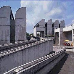 17.- Gropius. Museo de la Bauhaus