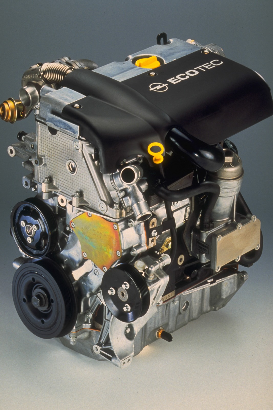 [39-Opel-2-2-Diesel-Direct-16V-24560%255B7%255D.jpg]