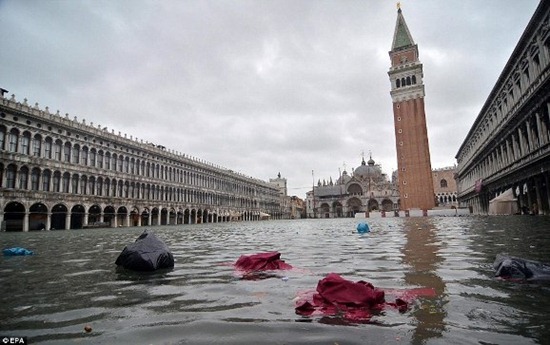 Veneza - enchente (1)