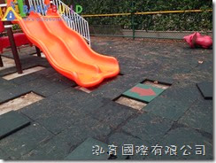 桃園縣楊梅市瑞原國民小學幼兒園遊戲器具採購 橡膠地墊填補更新