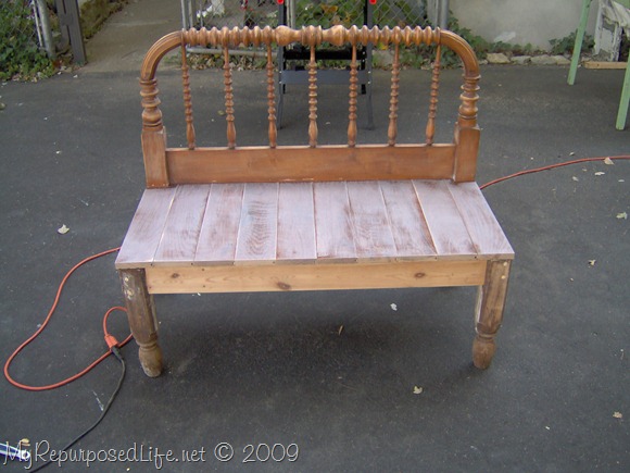 spool bed into a headboard bench