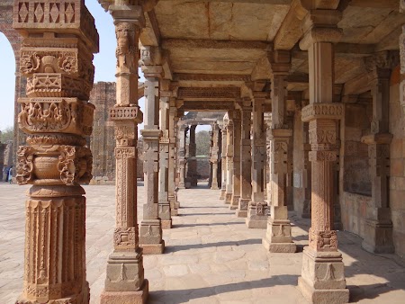 09. Coloane hindu.JPG