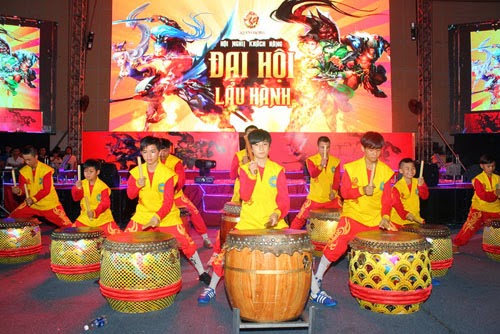 13h00 danh trong khai mac.jpg