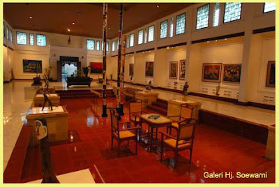 Museum H.Widayat (musium seni rupa Indonesia) museum h widayat