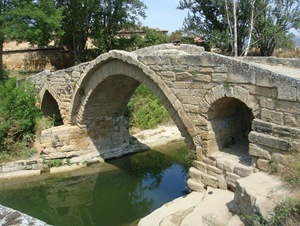 Puente de Cihuri.