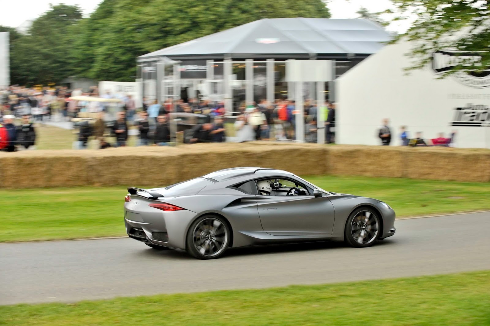 [Infiniti-Emerge-E-3%255B2%255D.jpg]