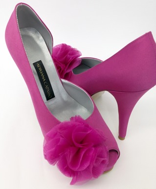Zapatos-semicerrados-en-rosa-intenso
