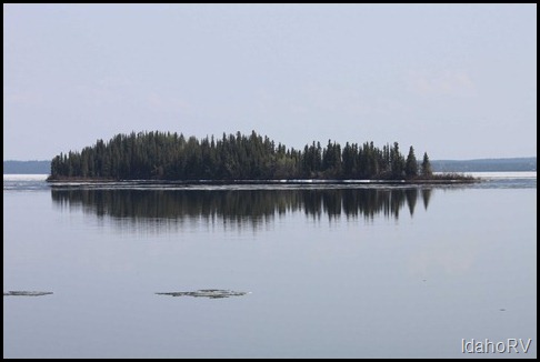 Island-in-Lake-Louise