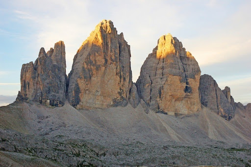 The Three Peaks Of Lavaredo | Amusing Planet