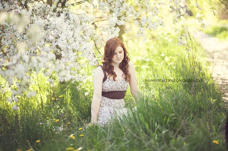 Amanda R {senior 2012} 050 logo