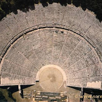 77.- Teatro de Epidauro