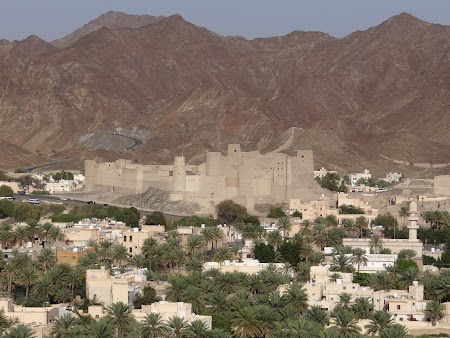 37. Marele fort Bahla - Oman.JPG