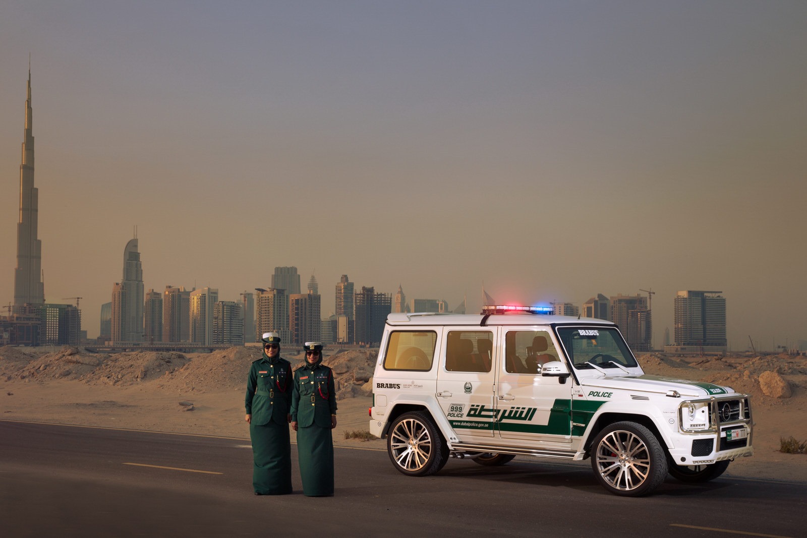 [Brabus-B63S-700-Widestar-Dubai-Police-Car-5%255B5%255D.jpg]