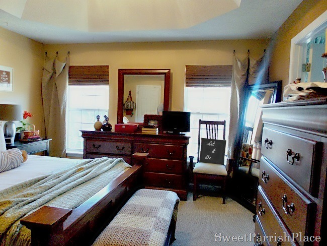 [Curtains%2520hung%2520from%2520hooks3%255B7%255D.jpg]