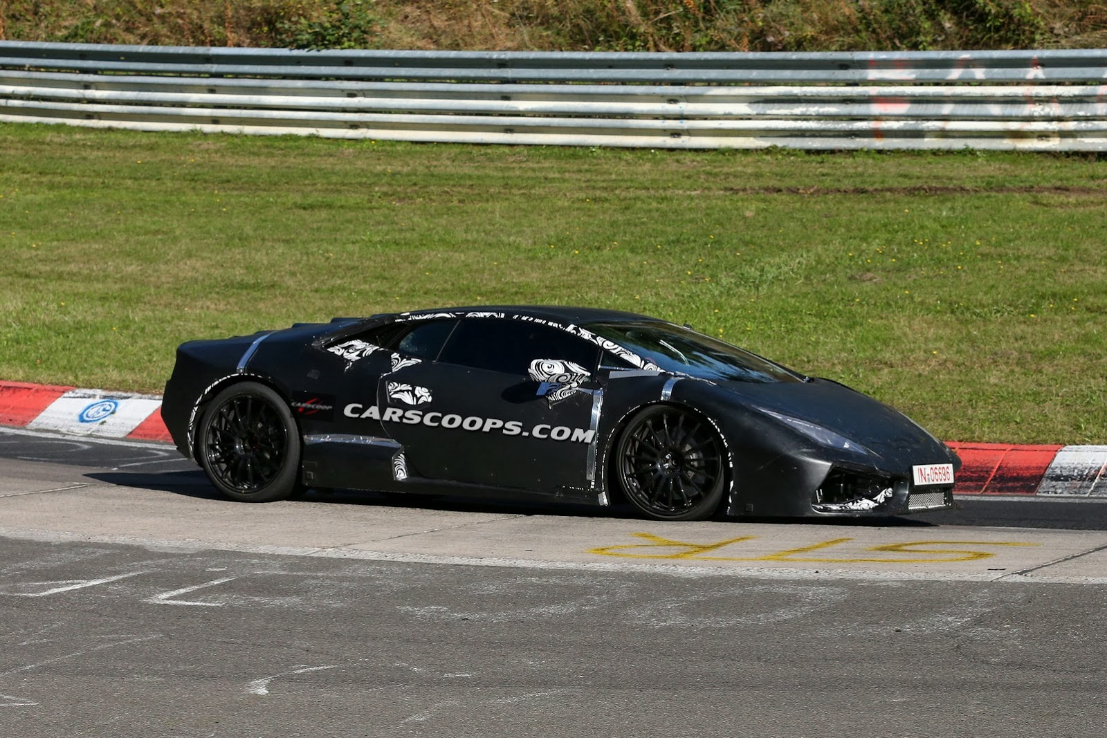 [Lamborghini-Cabrera-4Ring%255B3%255D.jpg]