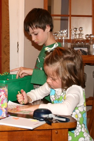 [Molly6thbirthday%252C4-15-11%2520082%255B3%255D.jpg]