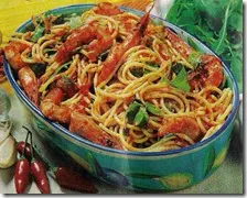 Spaghetti al ragù di gamberi e rucola