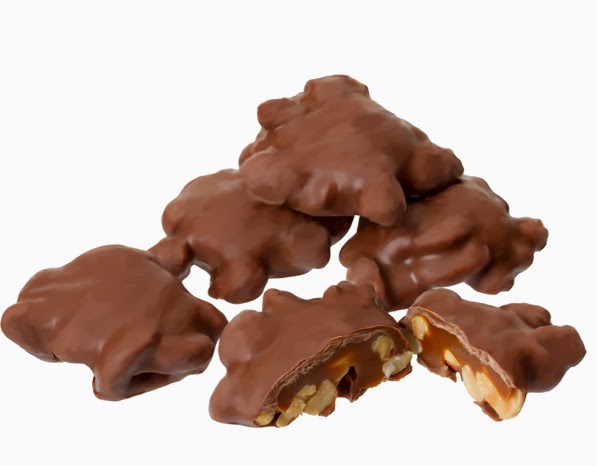 Brachs chocolate covered caramel peanut clusters candy 129757 w