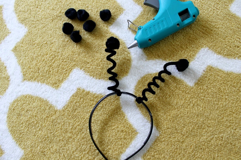 [making%2520bee%2520antennas%2520%255B4%255D.jpg]