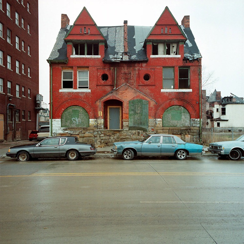 abandoned-detroit-homes7
