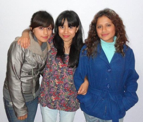 Pamela, Gabriela y Fernanda. Abril 2011.