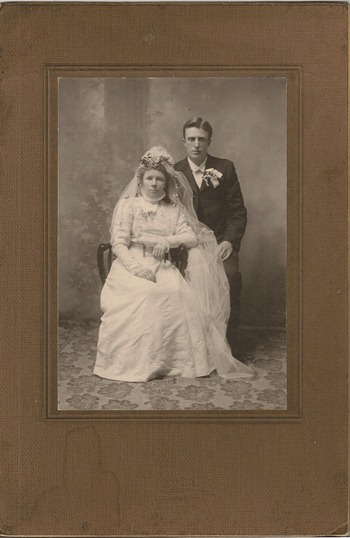 Wedding Photo Litchville ND  DL Antiques