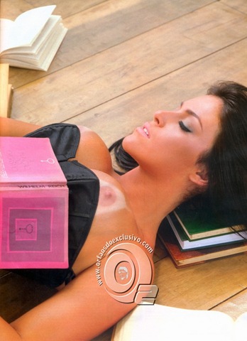 [playboy%2520janeiro%25202012%2520vanessa%2520zotth%2520%252814%2529%255B2%255D.jpg]