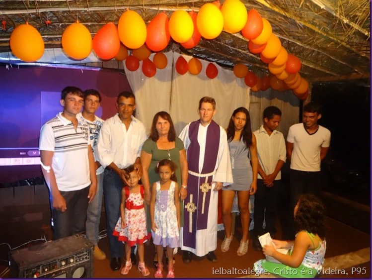 Membros recebidos por profissão de fé, aniversariante, pastor, crianças