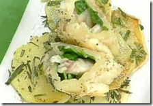 Persico in crosta con spinaci e ventaglio di patate