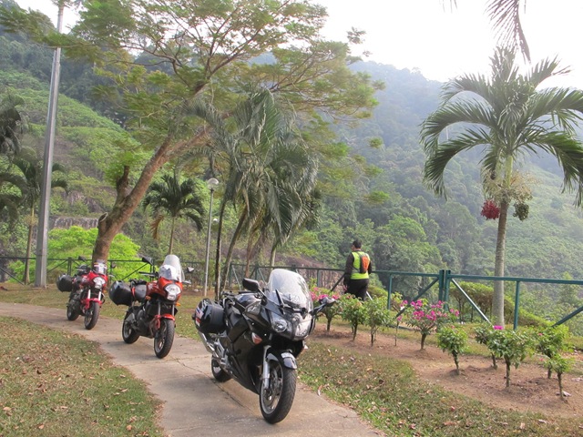 [IMG_52481.jpg]