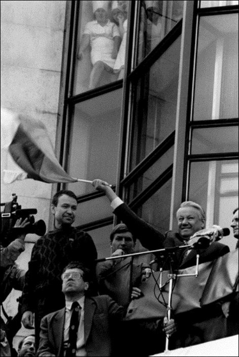 Putch-1.Moscow.9.1991.Boris Yeltsin say:It's a tima of victory.<br />Photo by Oleg Klimov/FotoLoods