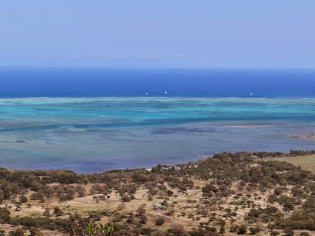 13. Plaja Mauritius.JPG